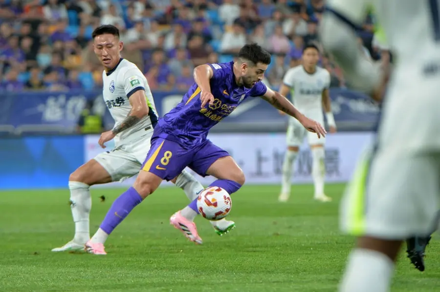 轻取武汉三, 主场以